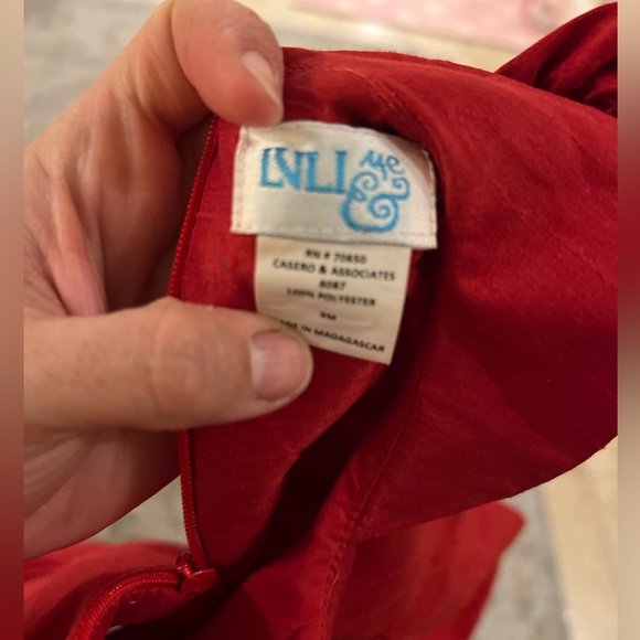 Gorgeous little red dress perfect for Christmas or any formal occasion . 9M - Picture 3 of 6